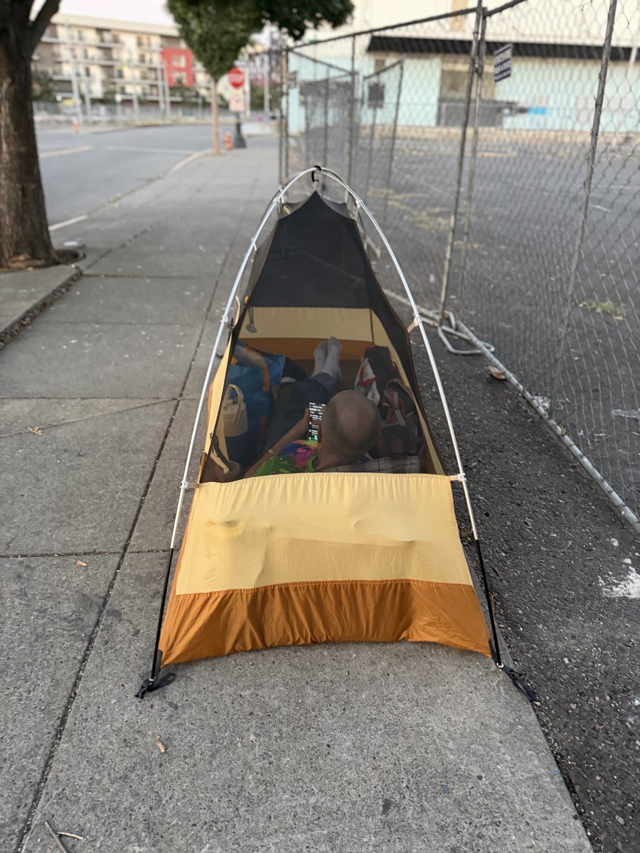 kevinvdahlgren's tweet photo. Even in a tent, a person early evening is going to stare at their devices till bedtime https://t.co/mIKu2l9G08