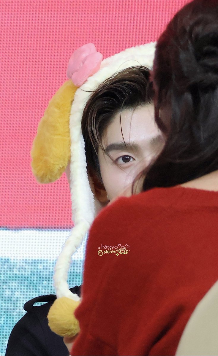 momMeowTMK's tweet photo. ป้ารัก 2 แป๋ว 🥺💜 https://t.co/zDevUUY97n