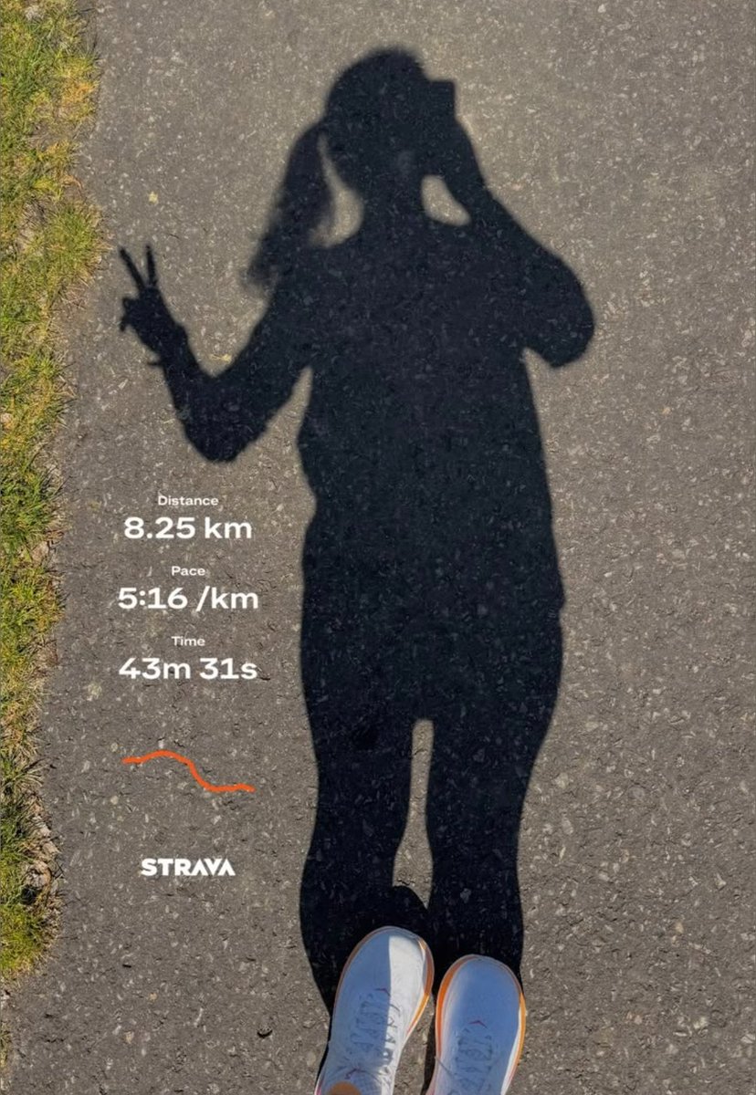 princesse_Irina's tweet photo. Donner de la force a votre Princesse!!! 10€ par km. Je prépare un 10km vous pensez que je vais mettre combien de temps ?

#run #soumis #moneymiss #moneyslave #paypig #atm #toutou #findom #domina #cashmeet #sugardaddy #sneakers #socks #larbin https://t.co/scxP1aZtuW