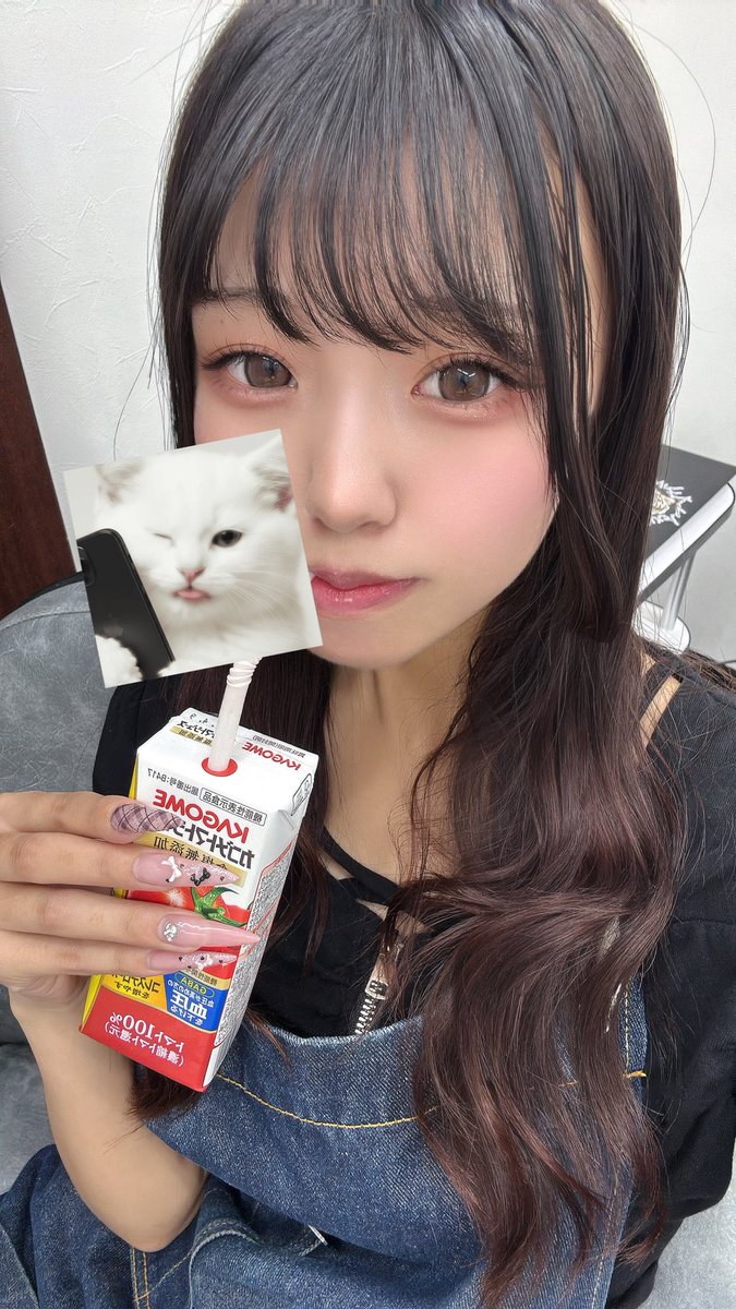 gion_tiger's tweet photo. おはようございます☀️
トマトジュース片手に出勤してます🍅✨️

昨日、あたらしく届いた洋服を開封していたらサイズが全然合わなくてショックすぎました……🥲

新しい洋服で働くのはもう少し後になりそうです😭

 リコピン摂取して、ツモっていきたいです👍🏻⟡.·

本日もよろしくお願いします🙇‍♀️🙏 https://t.co/SLZPHq86kU