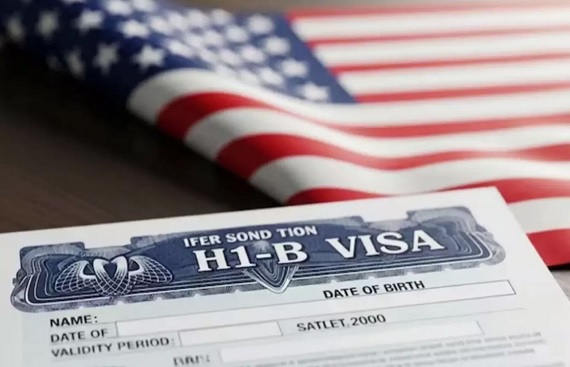 SINewsUpdates's tweet photo. US Weighs $103,265 H-1B Fee: Why Indian Talent Could Face a Tougher Visa Path
Read More: https://t.co/EfYyW3tv5V
#H1BVisa #USImmigration #IndianStudents #SkilledProfessionals #ImmigrationPolicy #IndianTalent #GlobalTalent #StudyInUSA #USWorkforce #CareerOpportunities https://t.co/0dQimutb6X