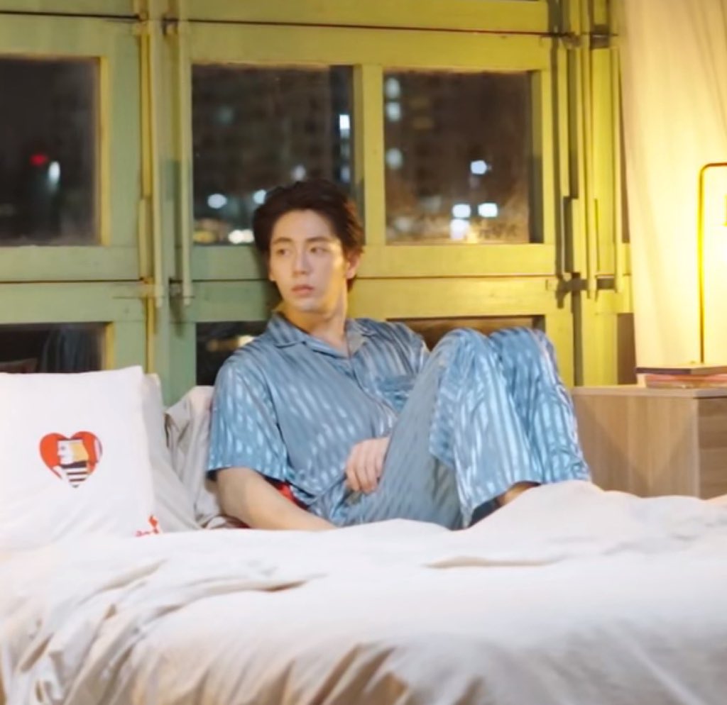 Lovesleepy22's tweet photo. เขามีแต่ใส่เสื้อผัว อิหมิงมาแหวกใส่เสื้อเมีย
ทุกตัวเมียซื้อให้มันรวยเก๊ป่ะ ไม่เห็นมันจะใช้
เงินไปกับอะไร (ยกเว้นกับอิตง)5555555555 https://t.co/XsiCJvREMo