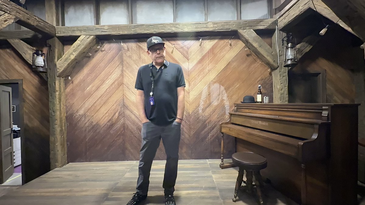 ParksAndCons tweet picture