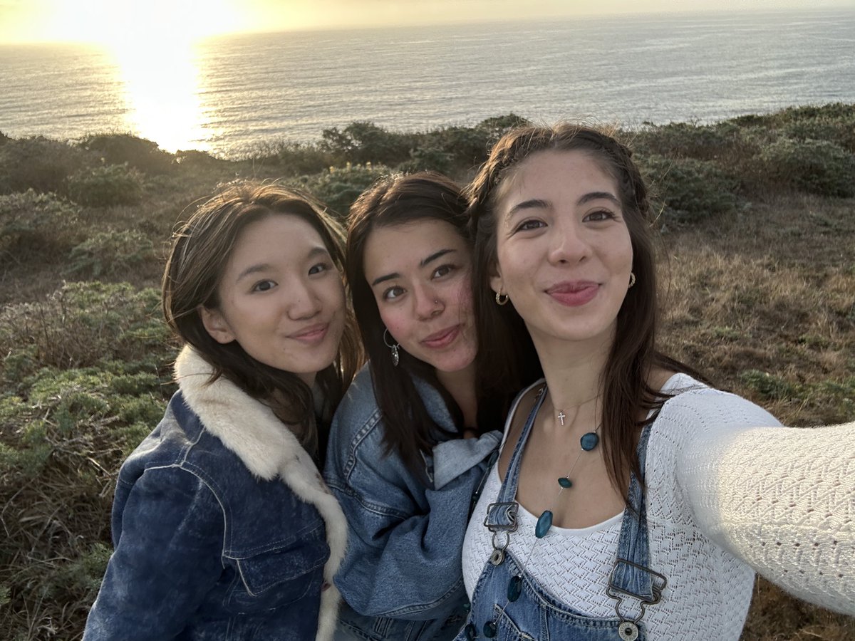 sarahatbeta's tweet photo. been in SF for a week and everyone I’ve met is Canadian or Canada adjacent🇨🇦

so before I leave the city my friends and I are hosting a Canadians in sf event tomorrow at the brand new @UseCorgi cafe in dogpatch!

I better see you guys there!!! https://t.co/CxMecnR1Dj