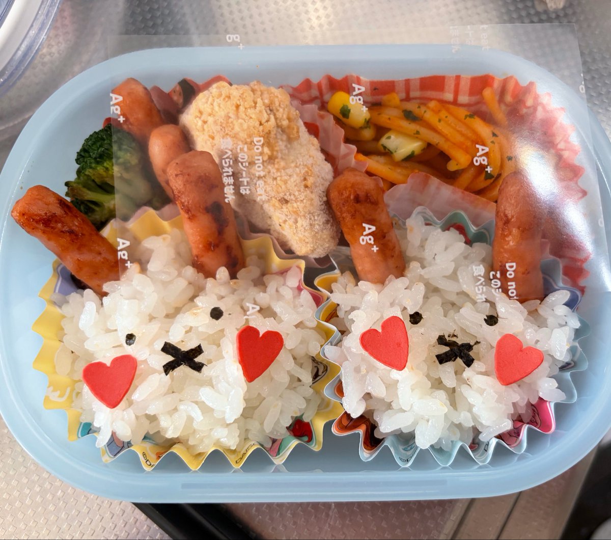 cholorinco's tweet photo. こんな暑い日に保育園もお弁当だよ
ミッフィーのはずだったのに…🐰 https://t.co/d0y3WfTkJt