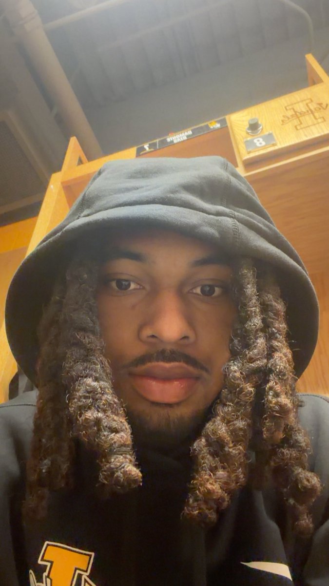 thareaper700's tweet photo. I’m back on this mf https://t.co/oI4Eo6tsRk