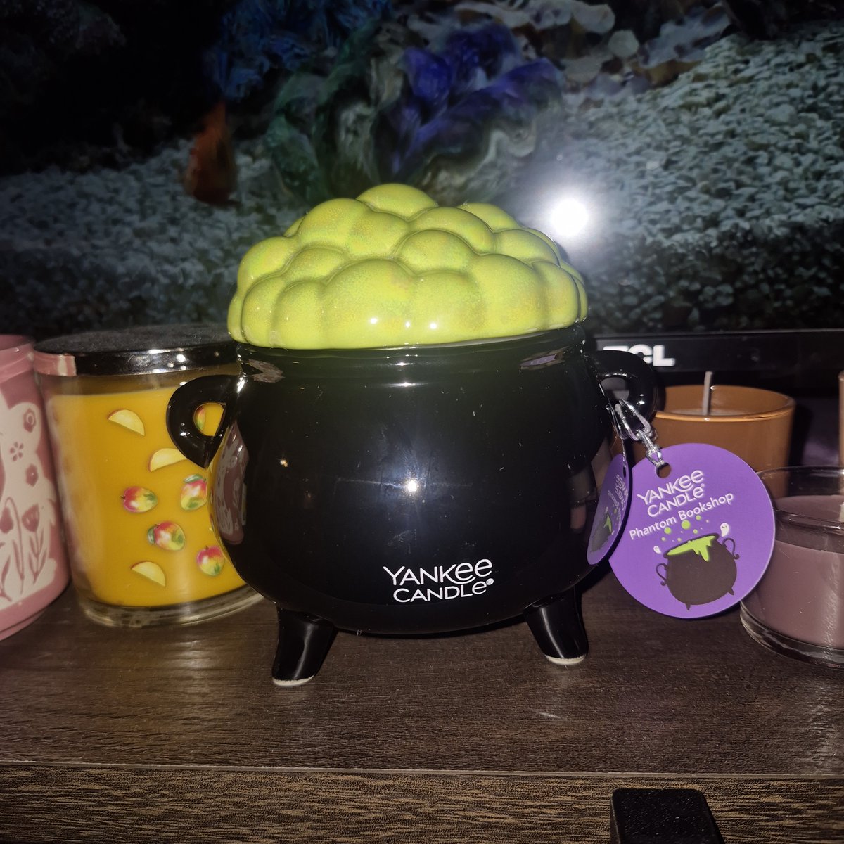 Aliyavicki's tweet photo. Another candle for the collection 💖 https://t.co/BxM4rn6vQe
