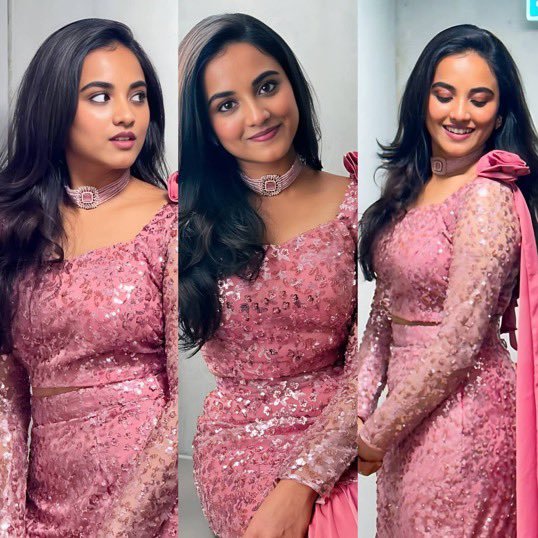 ManasaIyengar84's tweet photo. "Traditional smile, pure lusty
The little young Iyer Mami still serving that dangerous little expression just for you.” ❤️👅🔥💋
#manasi https://t.co/UUDxoOro5I