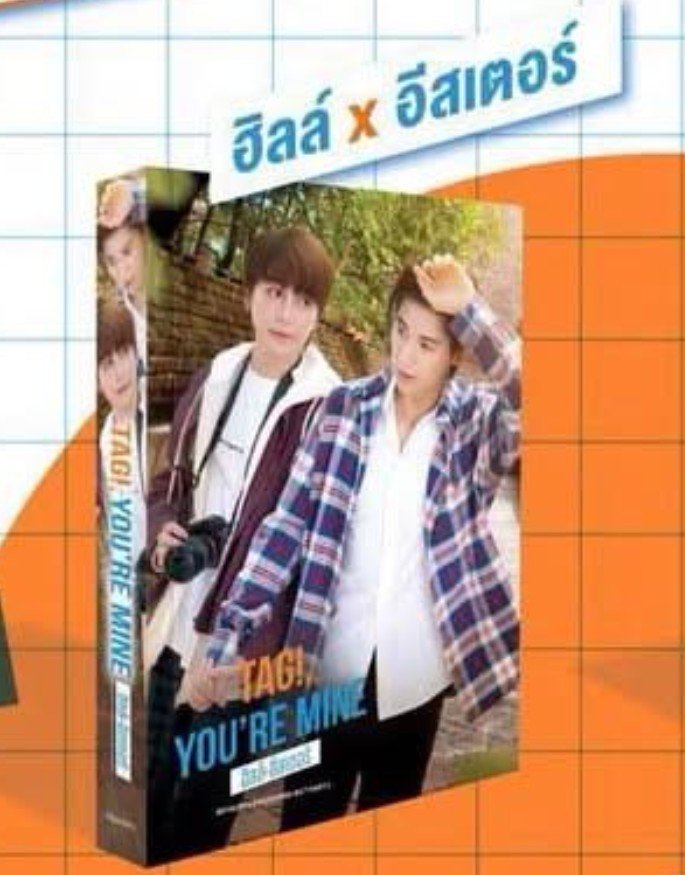 PakgingT's tweet photo. ไม่อยากได้ปกใหม่ อยากได้รูปซ้ายทำปก เพราะวิ่งออกจากวัดอุโมงจริงๆ มู้ดตอนนั้นมันดีมาก https://t.co/o5EO8QY2FM
