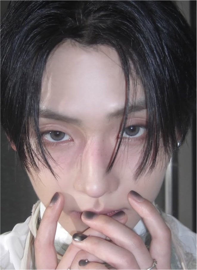 sangwon_archive's tweet photo. he also has his iconic under-eye blush on 😍 https://t.co/vRcf3b2nC0
