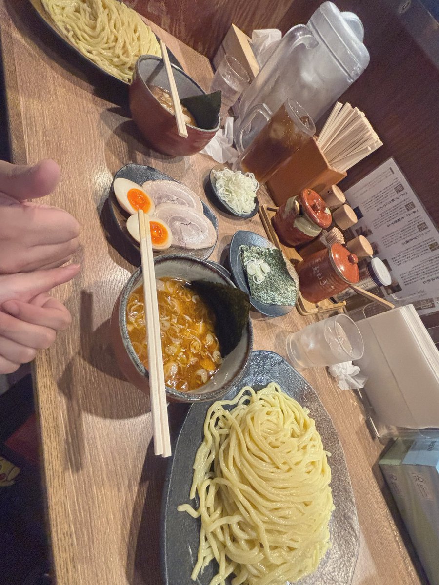 rarapi_0101's tweet photo. 最近ダイエットしてて野菜ばっかりでお腹いっぱいなること無かったけどごんろく食べちゃったから、また今日からがんばる✊🏻

おいしいすぎて目を瞑って食べた😼🫶🏻 https://t.co/aB5XqMMtRK