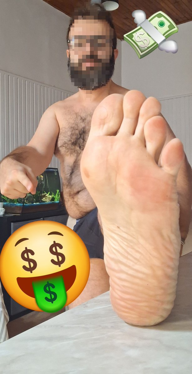 siculuring90's tweet photo. Continuate così.... vi fotto il cervello e vi dreno il borsello!🧎♂️😵💫😵💲🏧
#cashslave #moneyslave #findom #paypig #cashfag #humanatm #atm #atmslave #dogslave #feets #socks https://t.co/HENbNgedlX