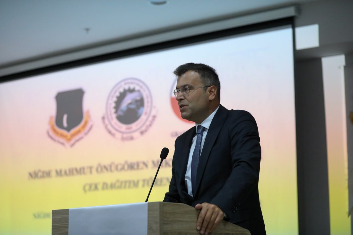adev_tr's tweet photo. Mikrokrediyle Kadınların Yanındayız
Niğde Valisi Sayın Nedim Akmeşe, ADEV Vakıf Başkanı Mahmut Önügören, TİSVA Başkanı Prof. Dr. Aziz Akgül ve 23. Dönem Milletvekili Ali Bayramoğlu’nun katılımıyla micro kredi çek dağıtımı gerçekleşti.
#tisva #adev #mikrokredi #kadıngirişimciler https://t.co/NKDO1gq2E8