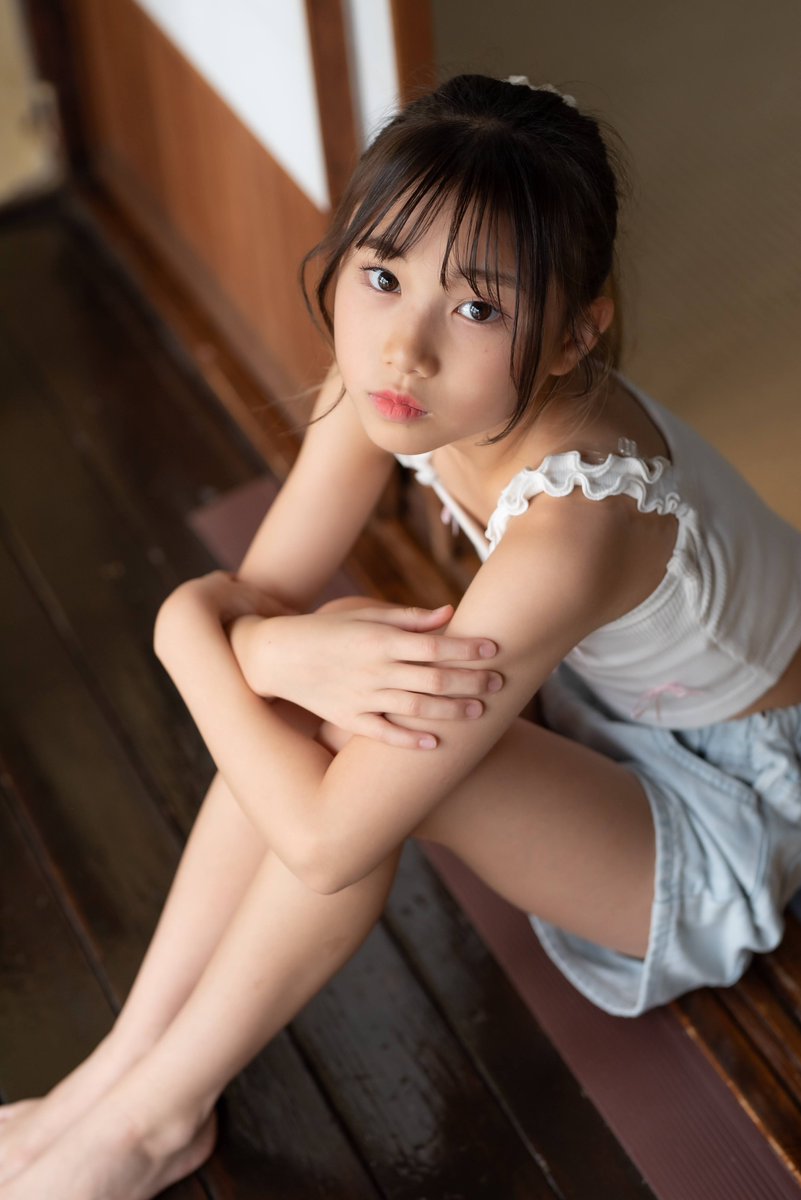 akar_imodel_mmr's tweet photo. こんばんは😊
夏休みが終わり新学期のスタートです😌
去年の夏はまだアイドルとして活動してなくて、今年の夏はたくさんライブ、イベントがあったのでたくさん思い出ができました📷💭💓
今後のイベント、ライブ出演もとっても楽しみ🥰
今日も1日お疲れ様でした☺️ https://t.co/2SkXFNDmdV