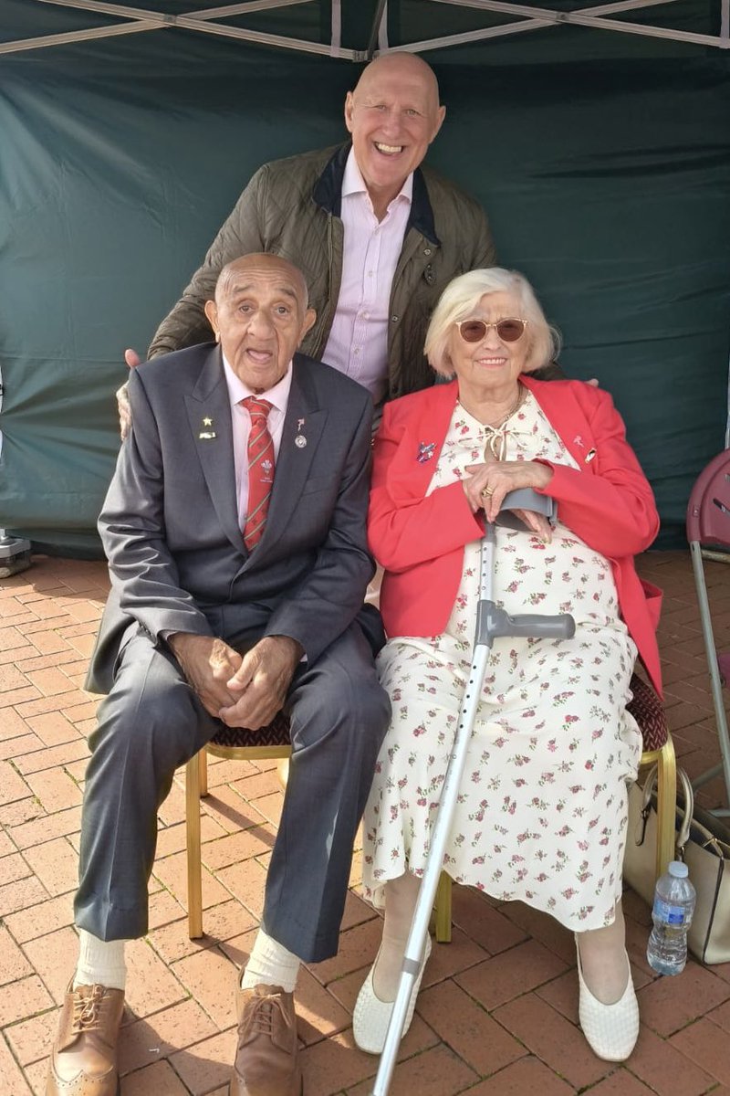KearGareth's tweet photo. I received the sad news last night that Sir Billy had passed, only days after Lady Joan was laid to rest. Proud and happy to have helped a part in getting the recognition they both deserved and could enjoy during their life’s. #SirBilly #Codebreakers https://t.co/Li2b7L2PUn