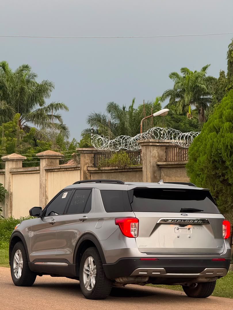 KajuruMotors's tweet photo. FOREIGN USED FORD EXPLORER XLT
YEAR: 2020
DUTY✔️
PRICE: 42M
LOCATION: KADUNA🇳🇬

Kindly retweet please🙏🏽 https://t.co/S5PPYYAg2O