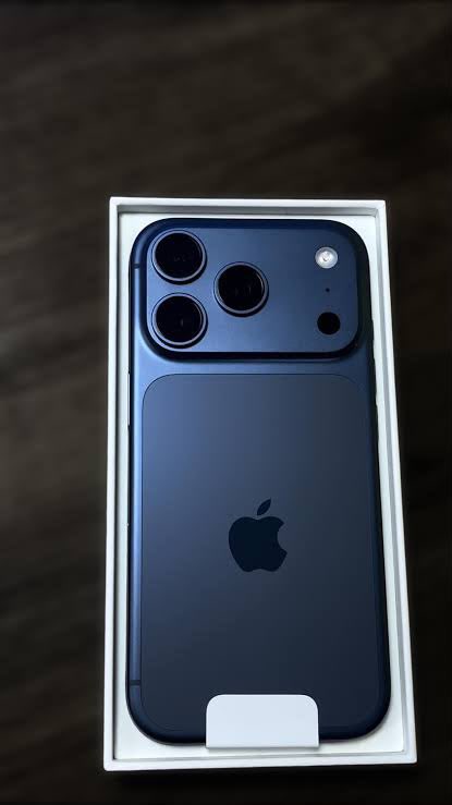 iEMPORIUM7's tweet photo. 🍎 iPhone 17 ProMax ❤️‍🔥
💙 256 Gb | Deep Blue✨ 
☑️ 100% Condition 
🔋 98% Battery Health 
🔁 112 Cycle Count Only
🇺🇸 Dual eSim
🛡️ Warranty: March 2027
📦 Full kit
🧈10/10

Display Geniune From Care iVenus Jobsheet Available https://t.co/xfZT3e8tmr