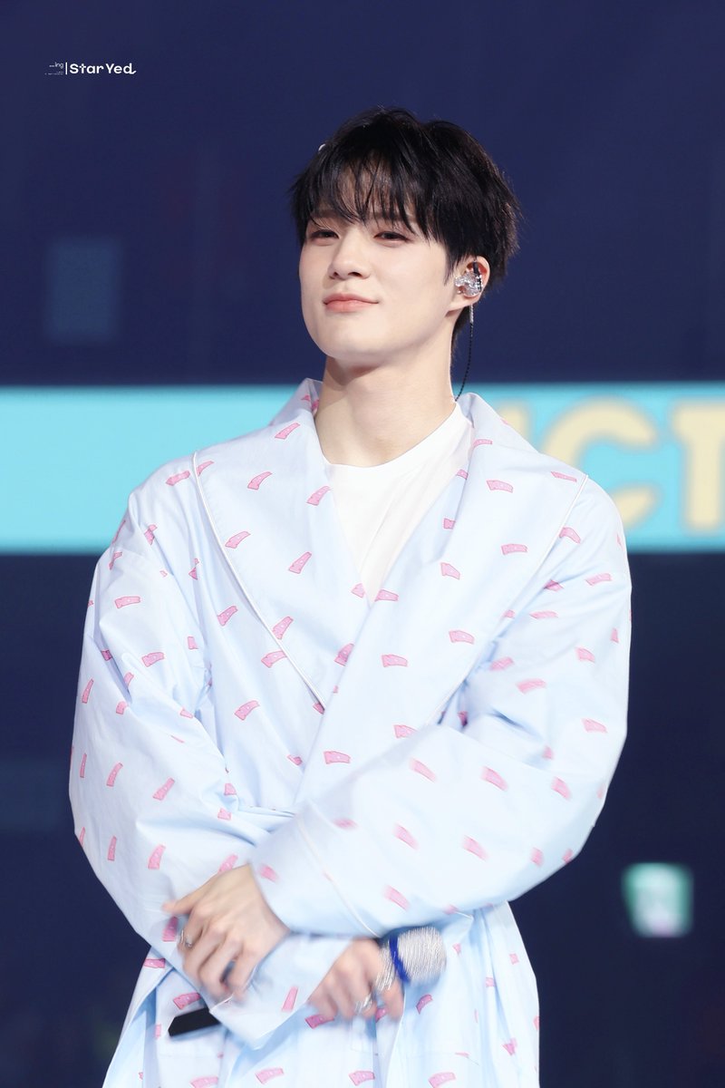 staryed_loving's tweet photo. 260823 드림10주년팬미
🫶🏻
#제노 #JENO  #ジェノ 
#NCTDREAM https://t.co/Fe4hoJ224t