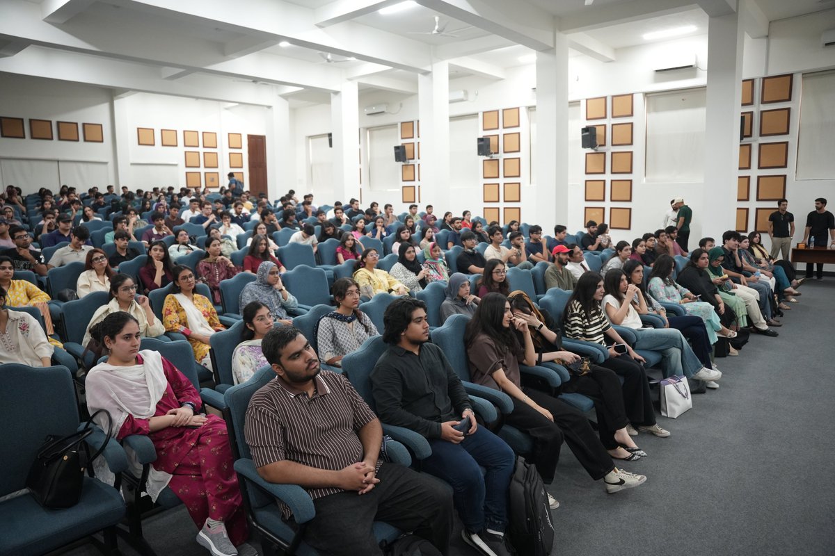 Lahore_School's tweet photo. Welcome to the Lahore School of Economics: #FreshmenStarterSession 2026

https://t.co/DrfnX8Xeyq https://t.co/gWJOEpvu1S