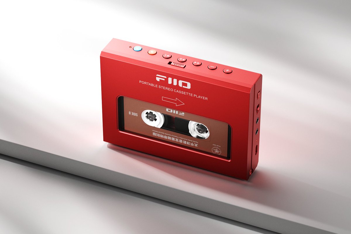 daily_gadget_jp's tweet photo. 「FiiO CP11」が年内登場！手持ちのワイヤレスイヤホンでレトロ音源を楽しめる極薄Bluetoothカセットプレーヤーhttps://t.co/nCmHEmRGcr
#デイリーガジェット #FiiO https://t.co/T0gqHu2U9L
