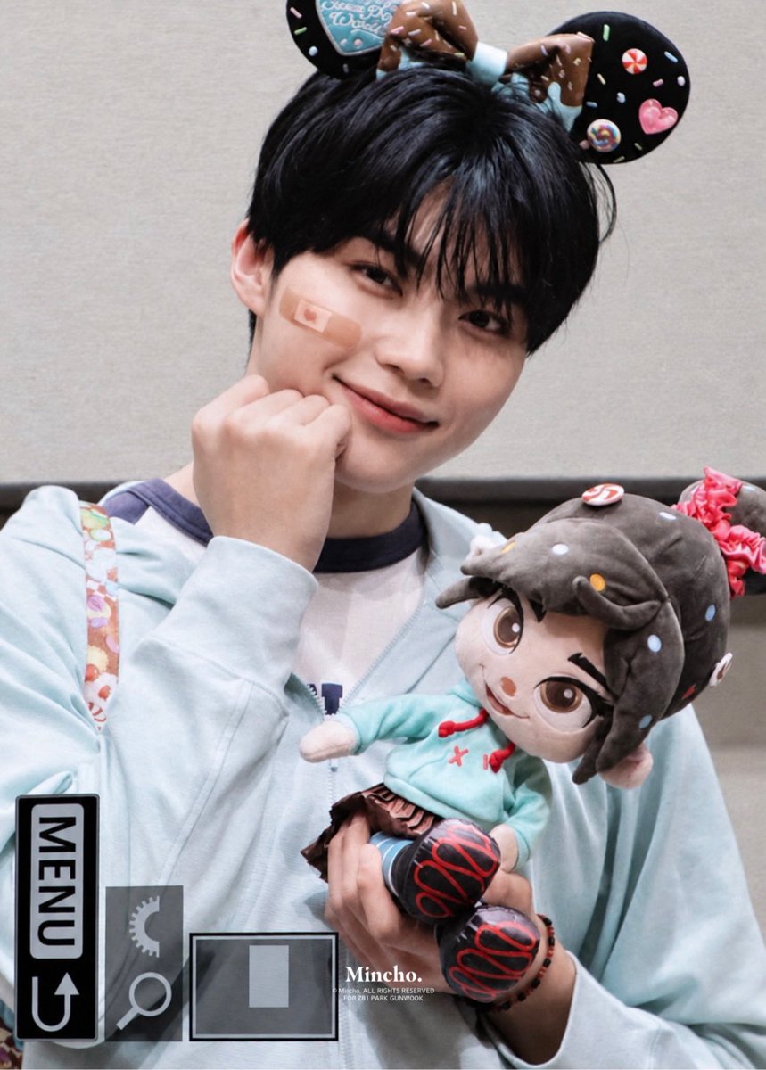 rozepiink's tweet photo. 260825 ソニミュ ペンサ

꺅!!!!🍿🍭💝

#ZEROBASEONE #ZB1 #박건욱 #건욱 #ゴヌク 
#GUNWOOK #제베원 #ゼベワン #パクゴヌク
#sonymusic #팬싸 #소니뮤 https://t.co/WkQqVWwSRe
