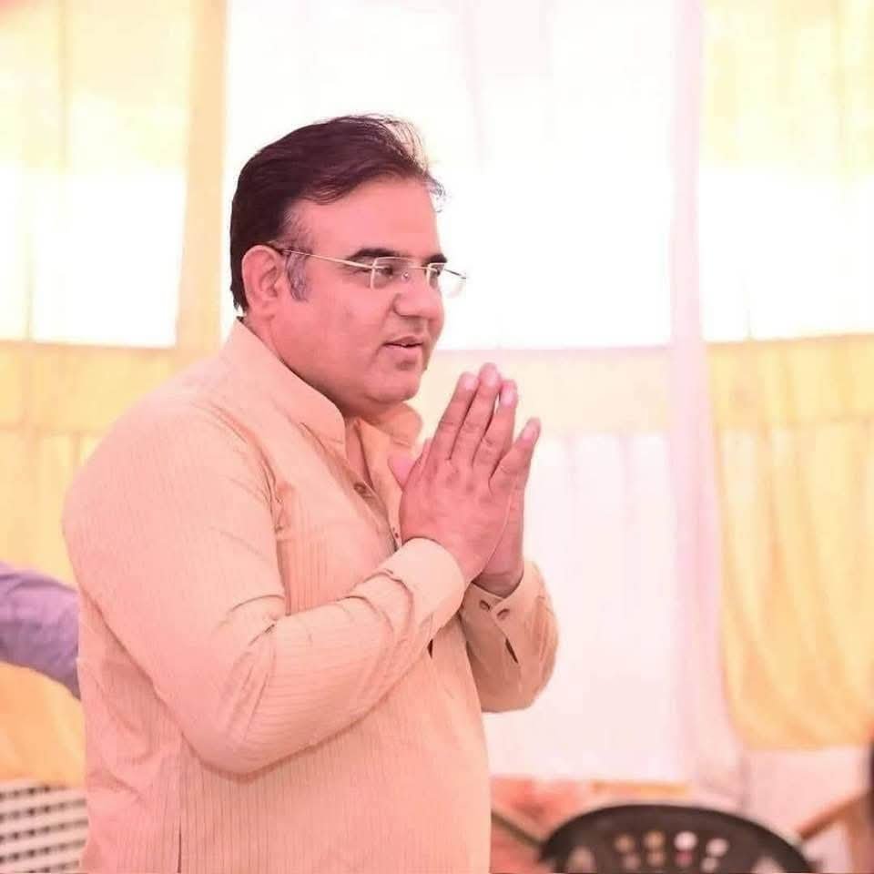 ramesh_babal29's tweet photo. श्री बिहारीलाल जी बिश्नोई पूर्व विधायक नोखा  को जन्म दिन की हार्दिक बधाई एवम ढेर सारी शुभकामनाएं।

 गुरु जम्भेश्वर भगवान से आपके उत्तम स्वास्थ्य, दीर्घायु और सफलता की कामना करता हूँ ।
@biharibishnoi https://t.co/xIDuKJVvdE