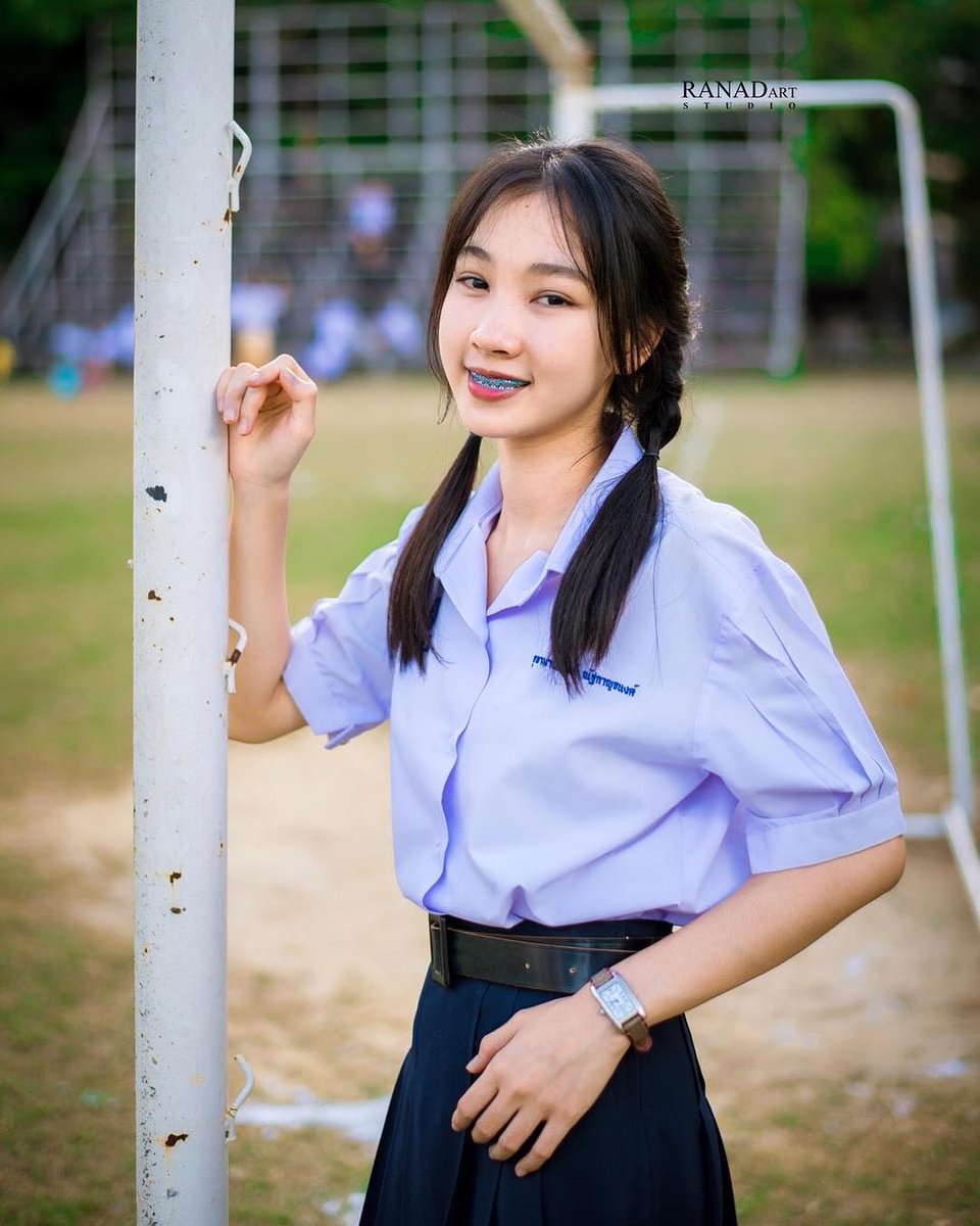 BernaSulipsdnp's tweet photo. some days it feels like i am just waiting for the right moment to actually begin. do you ever feel like you are just in the demo version? 😶 https://t.co/WGZSfHZCEu