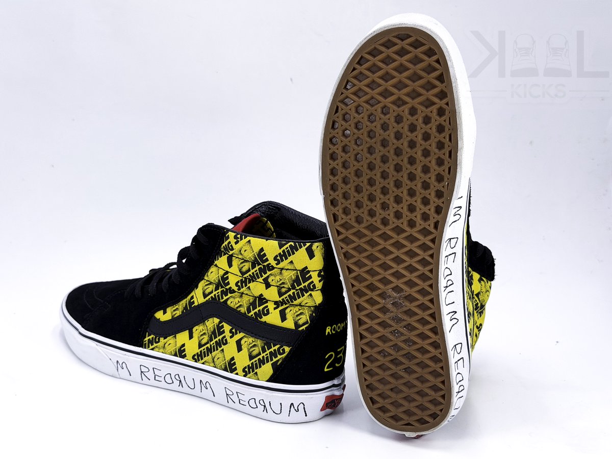 KuuLKicks_GH's tweet photo. Vans House of Terror x Sk8-Hi 'The Shining'
📌 Condition: Thrift / Gently Used (10/10 )
👟 Size: US 10 - UK 9 - EU 43
🏷️ Price: 400 GH¢
📱 Call or WhatsApp: 0530511705
#thrift #thrifted #Accrastyle #thriftedkicks #GHthrift https://t.co/KmkUH8TfWo