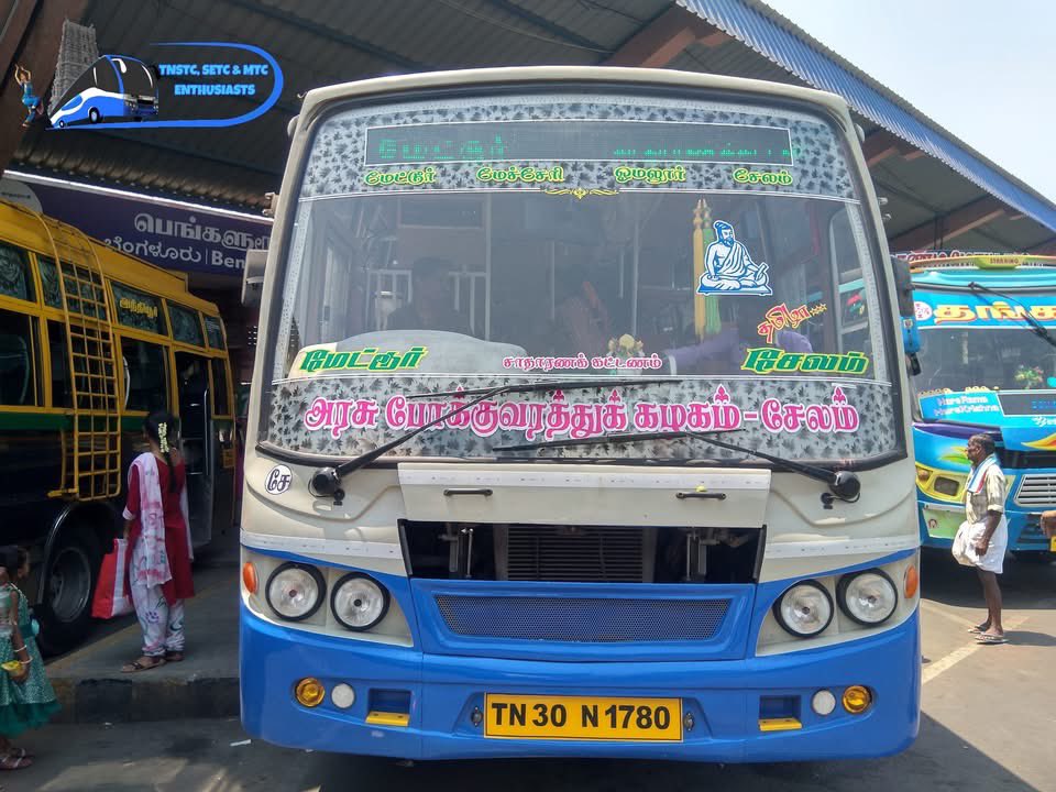 tnstcbus's tweet photo. To clarify public on “Ordinary - Moffusil” buses பொதுமக்கள் கவனத்திற்கு, புறநகர் சாதாரண கட்டணப் பேருந்துகளில் ORD / ORDINARY / சாதாரண கட்டணம் என மின் பலகை/முகப்பு கண்ணாடியில் குறிப்பிடப்பட்டு இருக்கும்.

உதாரணமாக…

இந்‌த பேருந்துகளில் மகளிர் இலவசமாக பயணம் செய்யலாம்.
@tnstcbus https://t.co/VDjsQJUK6G