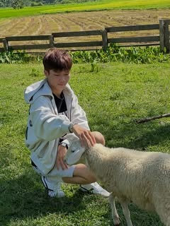 TalishaHal7x5k's tweet photo. あんバターLOVERのみんなーーーっっ！！！
待たせたなーーーーーっっ！！！！
スーパーで買える、激ウマあんバターはこれだあぁぁぁぁぁぁっっっ！！！100円ちょいなのに、めちゃ美味すぎて、あと5個は食べれる。美味しすぎるのでカロリーはゼロ。 https://t.co/ZWPmoxkv9r