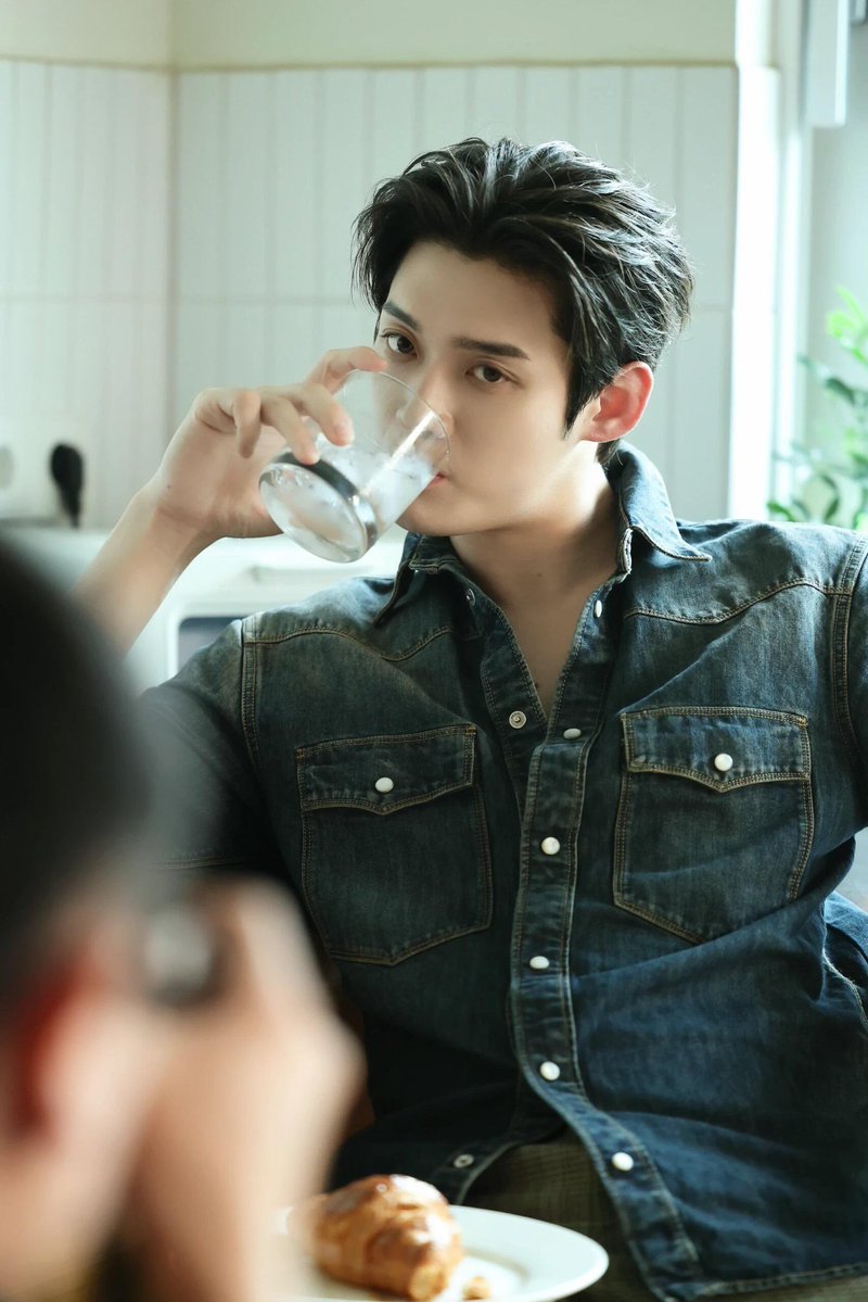 tra_kipuka's tweet photo. This love is always hot 

#kimyoonsik  #parksiwoo #theprosecutorproposal https://t.co/S0y9GXnmtL
