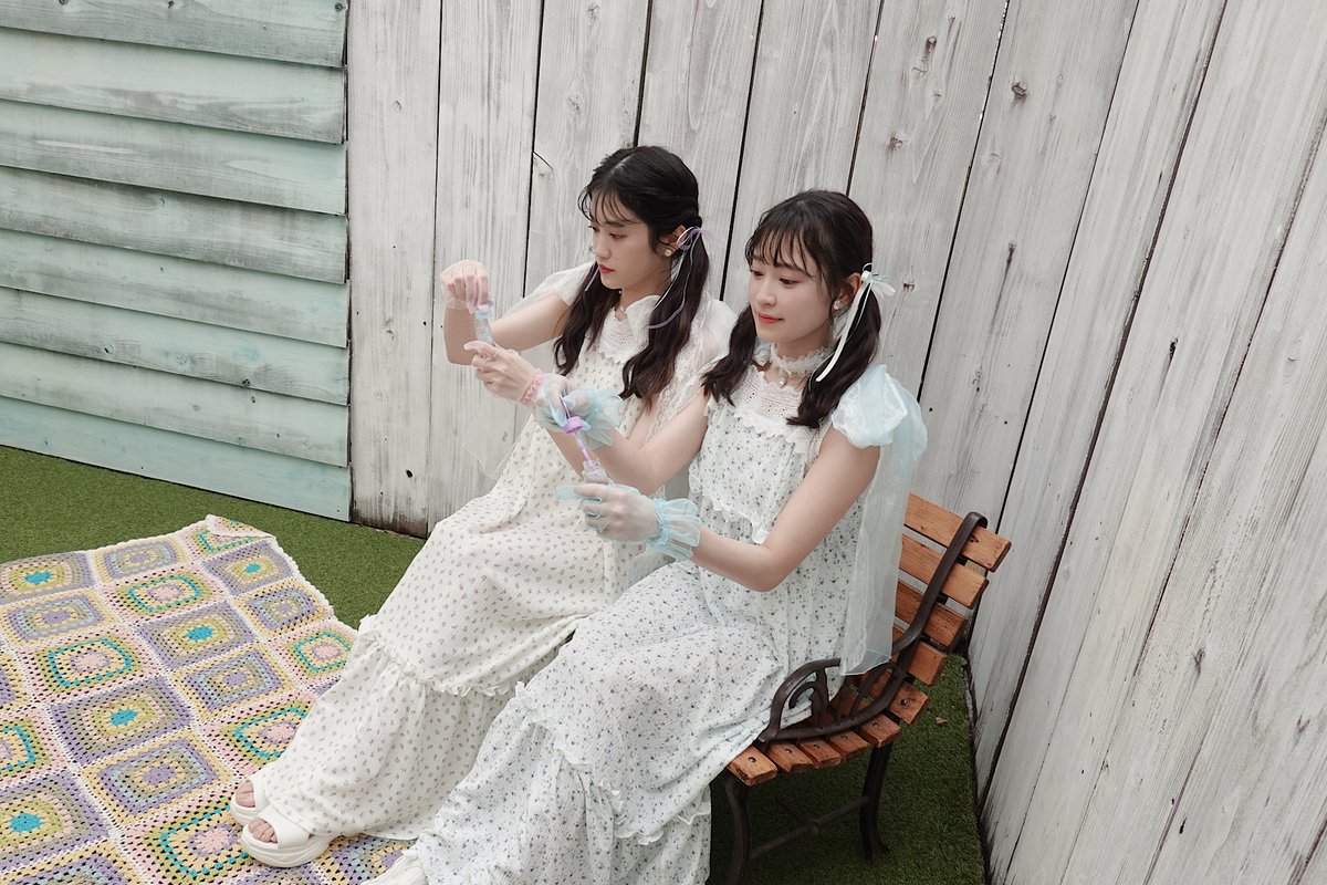 harmoe_official's tweet photo. ◯はるもえroom◇
⁡
📽️MOVIE
⁡
2026 photo shoot summer part2
を更新しました🎀♡
⁡
https://t.co/vtLVaoUVGX
⁡
#harmoe #はるもえroom
#岩田陽葵 #小泉萌香 https://t.co/9SWtW9EF7Y