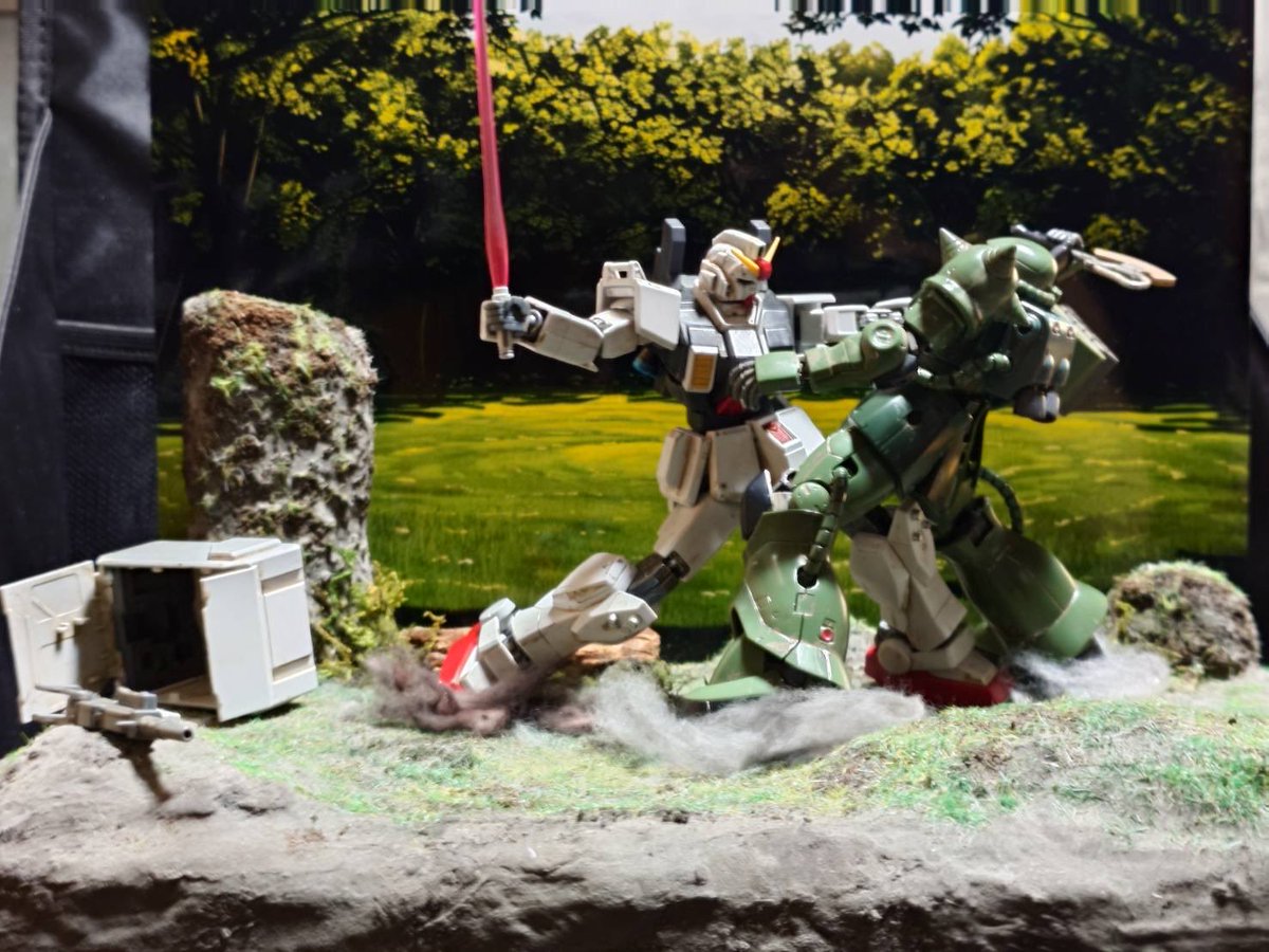 tVSgDLKtnT50816's tweet photo. ＃ジオラマ
#陸戦ガンダム
#ザク
#ガンダム
#ガンプラ
#HGシリーズジオラマ
やっと終わった気がします。。。
いいね増えたらいいなぁ… https://t.co/FaVRdLy01o