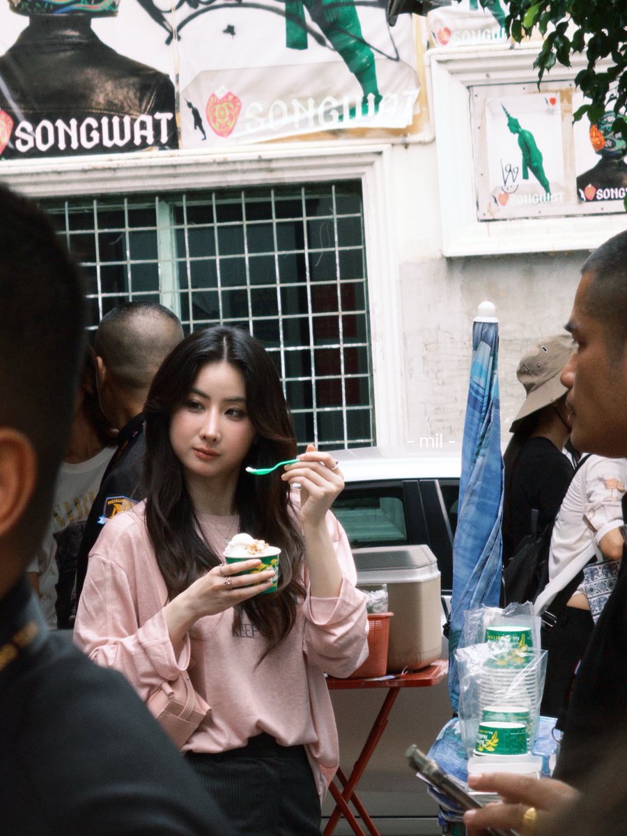 milkydog0224's tweet photo. Happiness is to meet you and seeing you happy😁

APASRA EVEANDBOY SONGWAT
#EveAndBoyxYOKO https://t.co/jdKBTz5yfo