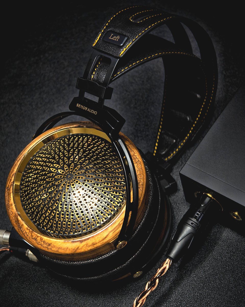 Sendy_Audio's tweet photo. 🦚 Not simply a headphone, but a statement of sound and artistry.
The Sendy Peacock's sculpted wood housing, aviation-grade aluminum components, and lamb leather bring together sound and craftsmanship in one extraordinary flagship headphone.
#SendyAudio #SendyPeacock #HiFi https://t.co/ZGeVAE0snE