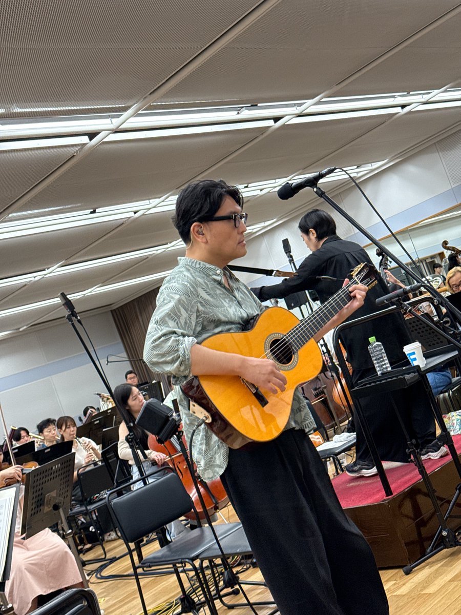 KIRINJIOFFICIAL's tweet photo. 𝑹𝒆𝒉𝒆𝒂𝒓𝒔𝒂𝒍 𝑷𝒉𝒐𝒕𝒐📸

8月28日開催
『billboard classics KIRINJI PREMIUM SYMPHONIC CONCERT 2026』

KIRINJI初のフルオーケストラ公演✨
開催まであと3日‼︎ ﾄﾞｷﾄﾞｷです

✦
https://t.co/Cs7kZTM76l
✦

#本日のKIRINJI
#ビルボードクラシックス
(STAFF) https://t.co/lDZtjIEYib