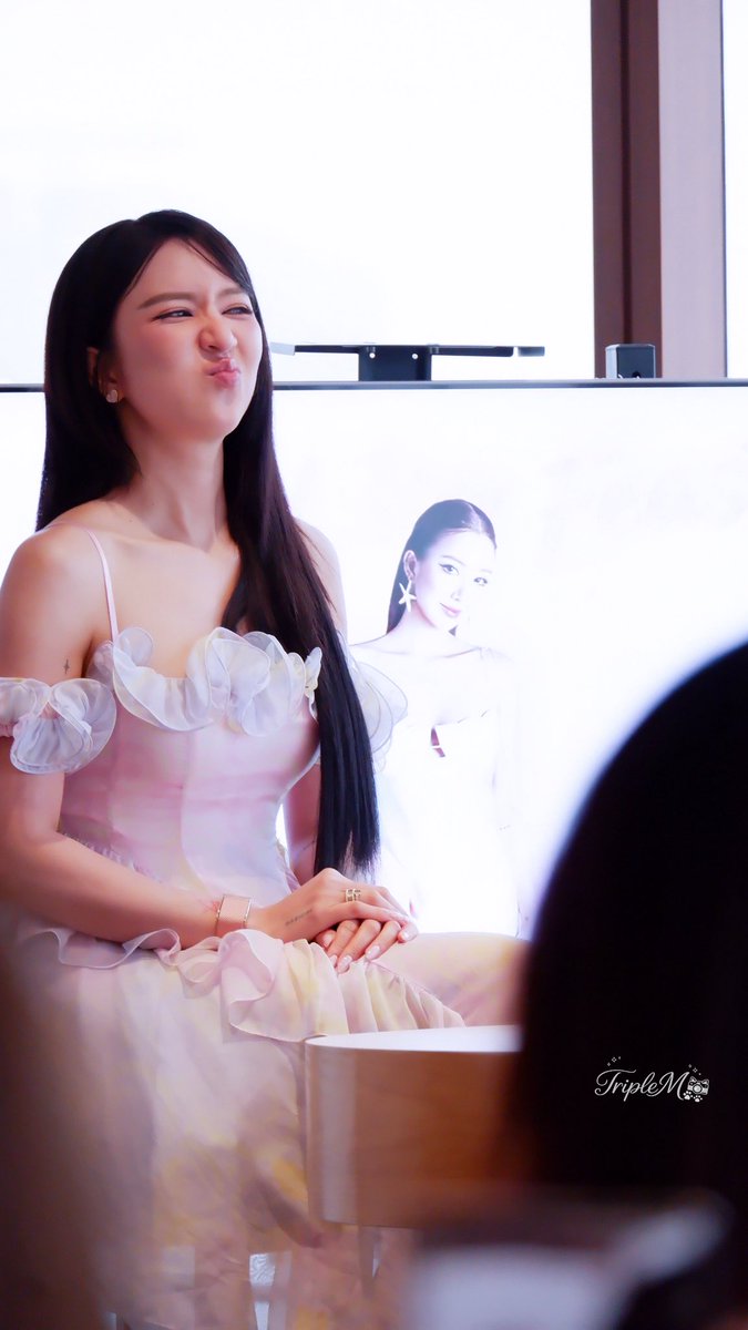 Mochi5380200621's tweet photo. มุมุ ^^ #Junenannirin https://t.co/YX3Z4aI7fr