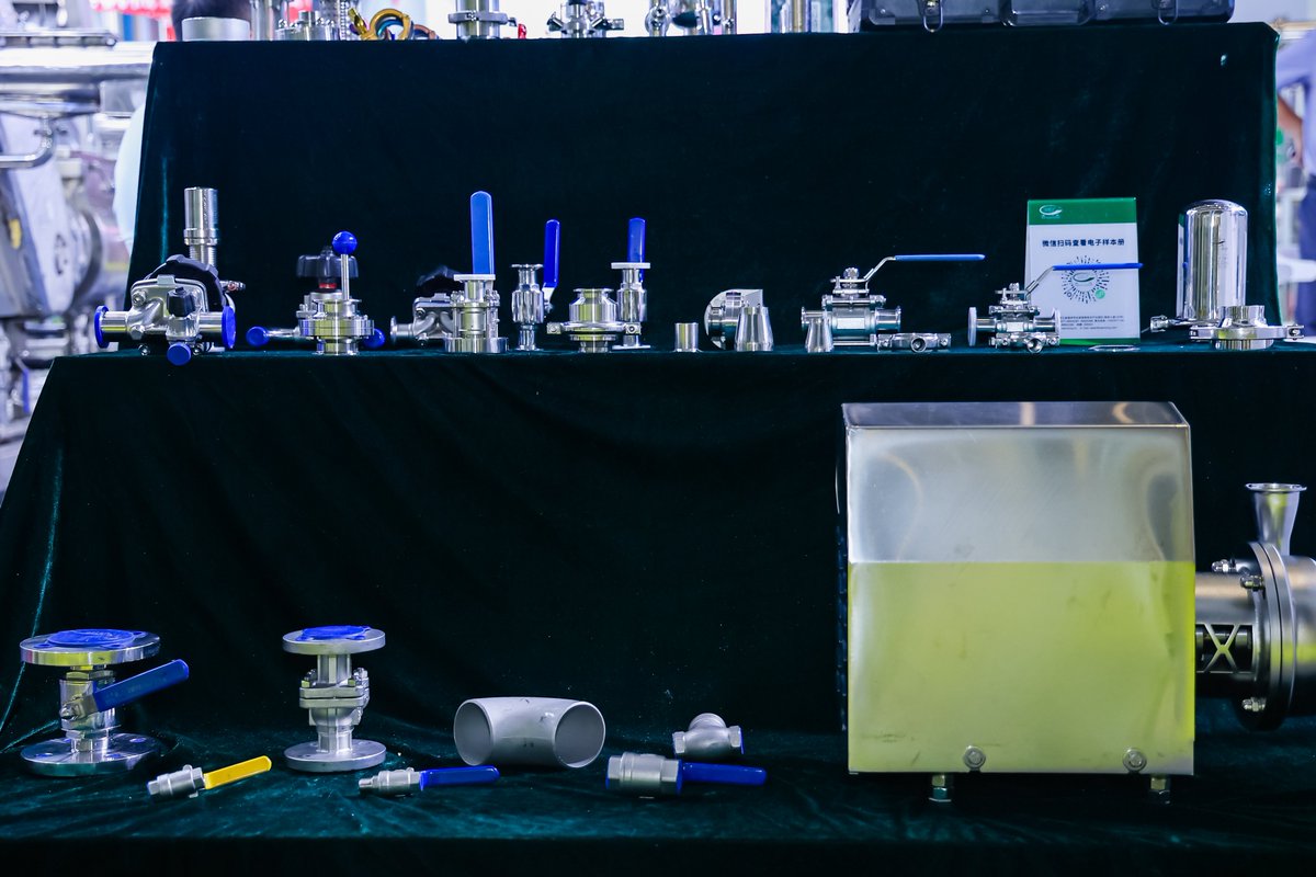 WPE_WHPE's tweet photo. Botanical colors. Machine rhythm. Forum voices. 🌿⚙️🎤

Three currents, one living industry —
running through Xi'an right now.

Aug 24–26.
https://t.co/5ZEgvJpfCM

#WPE2026 #NaturalIngredients https://t.co/fvMc4hobG9