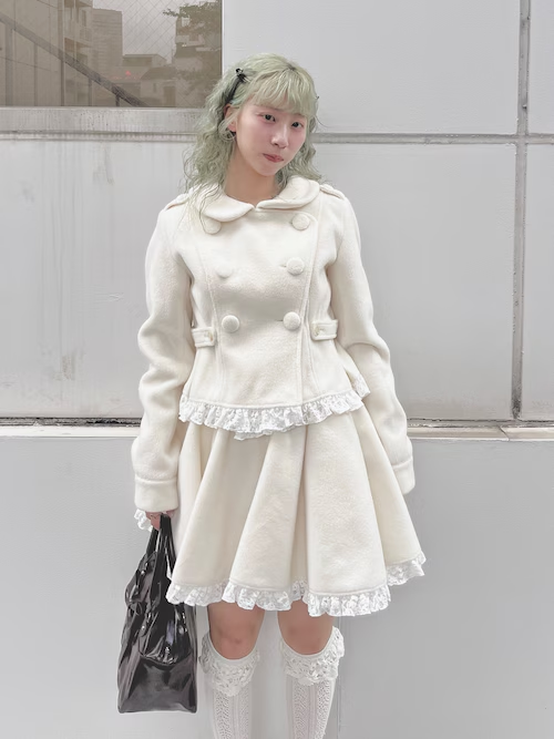 merry_jenny0825's tweet photo. お嬢さま風のカッチリセットアップ！
トレンドのナポレオンデザインが可愛い♡

⇒ https://t.co/DYVksx3Dzo https://t.co/YJ7lAY4LqE