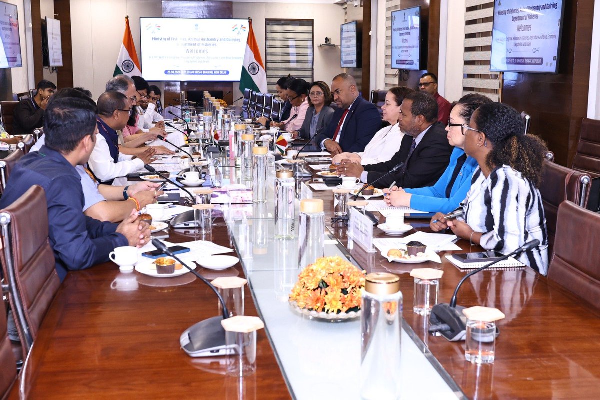 FisheriesGoI's tweet photo. India–Seychelles Bilateral Meeting to Deepen Cooperation in Fisheries and Blue Economy

A high-level delegation led by H.E. Mr. Wallace Cosgrow, Minister for Fisheries, Agriculture and Blue Economy, Seychelles, had a bilateral meeting with the Indian delegation led by Dr. Abhilaksh Likhi, Secretary, Department of Fisheries, Ministry of Fisheries, Animal Husbandry and Dairying, Government of India, today at Krishi Bhawan, New Delhi.

The meeting focused on strengthening India–Seychelles bilateral cooperation in fisheries and aquaculture for advancing the Blue Economy. Both sides explored opportunities for collaboration in capacity building, tuna fisheries management, value addition and market avenues, stock assessment, and sustainable management of marine resources.