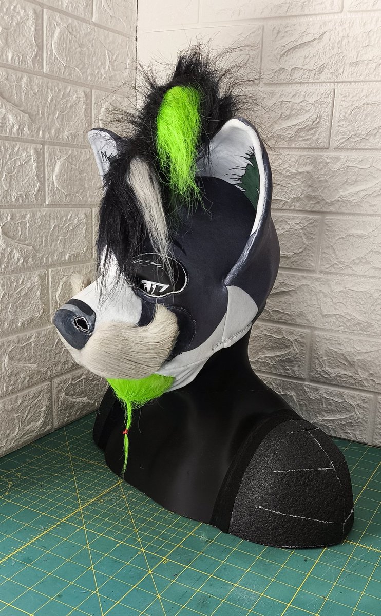 Irbis_Midnay's tweet photo. The first velvet slim mask with a beard and mustache.
#unstablemagic #furry #PuppyPlayMasks #velvetslimmask https://t.co/JUq7ySYGGi