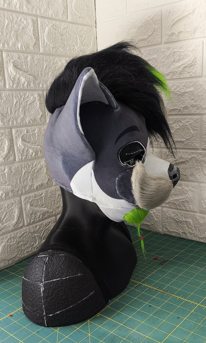 Irbis_Midnay's tweet photo. The first velvet slim mask with a beard and mustache.
#unstablemagic #furry #PuppyPlayMasks #velvetslimmask https://t.co/JUq7ySYGGi