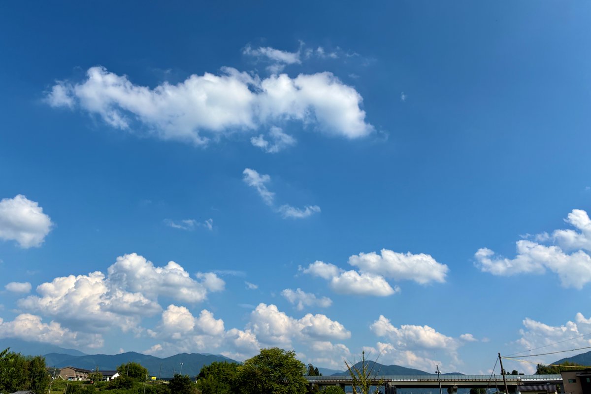 MasanariIida's tweet photo. 火曜日おつかれさま📸

やっぱり今日も暑かったのでした。

#空がある風景 https://t.co/emcvHo0fLn