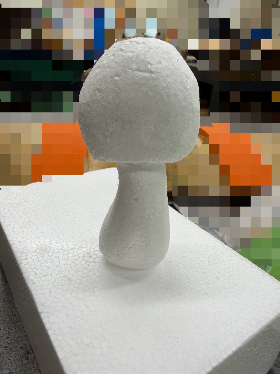 SPOT_50_on's tweet photo. きのこズ。
色々と遊んでいただけたようで嬉しいです。発泡スチロールを削り出したら出来ますのでね、皆様ぜひやってみてください🍄

#カグヤノハナ
#小道具 https://t.co/rJKc81A0im