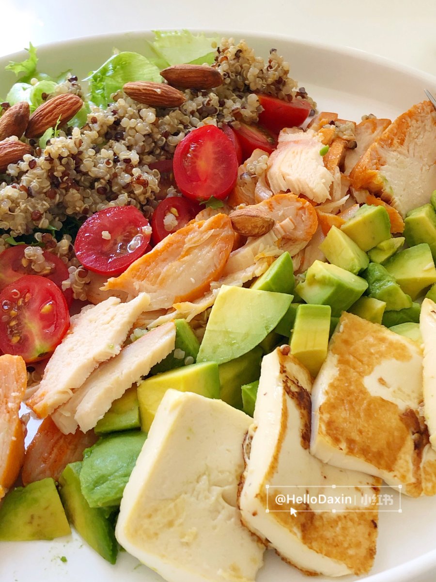 emmax612's tweet photo. @amigos #ComidaSaludable Ensalada de quinoa, aguacate y pollo a la parrilla, baja en calorías pero llena de sabor y proteína perfecta para tu plan de pérdida de peso ， https://t.co/xEjE0zhvvq