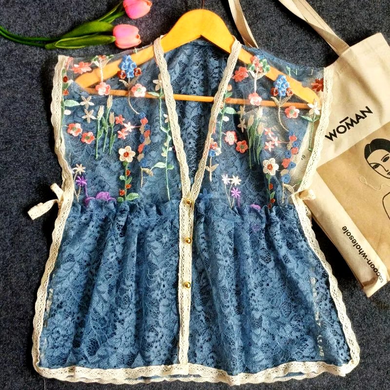 tahuacey's tweet photo. baru nemu ada outer/vest yg looknya keliatan elegan tapi gemes giniii, cocok buat kondangan ini mah

https://t.co/IMVKXe6Xvm https://t.co/f3yh1ZT9Ar