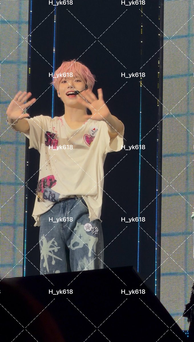 H_yk618's tweet photo. この距離に存在した余韻からまだ全然抜けてない🥹てゆかもう既に会いたい🥲
沢山食べて沢山寝てね

 #YOSHIKI  #矢田佳暉
 #KO1KEYZ  #コイキーズ #KO1KEYZ_1ST_FANMEETING https://t.co/SoO1VI2iD3