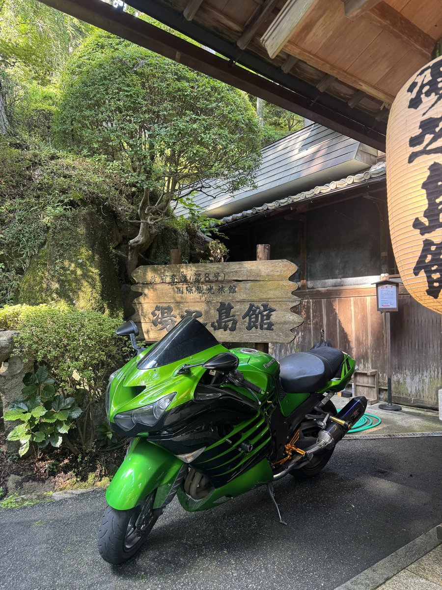 may_nay17's tweet photo. お疲れ様です〜。本日は下呂の湯之島館にお邪魔してます。二輪もいいところに置かせていただきました。 https://t.co/9dl5Ou13JP