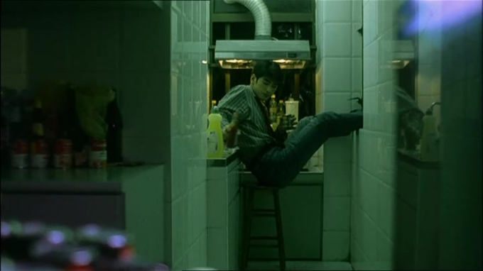 Gibboanxious's tweet photo. Chungking Express (1994) 

dir. Wong Kar-wai https://t.co/5HJEKjY97Y