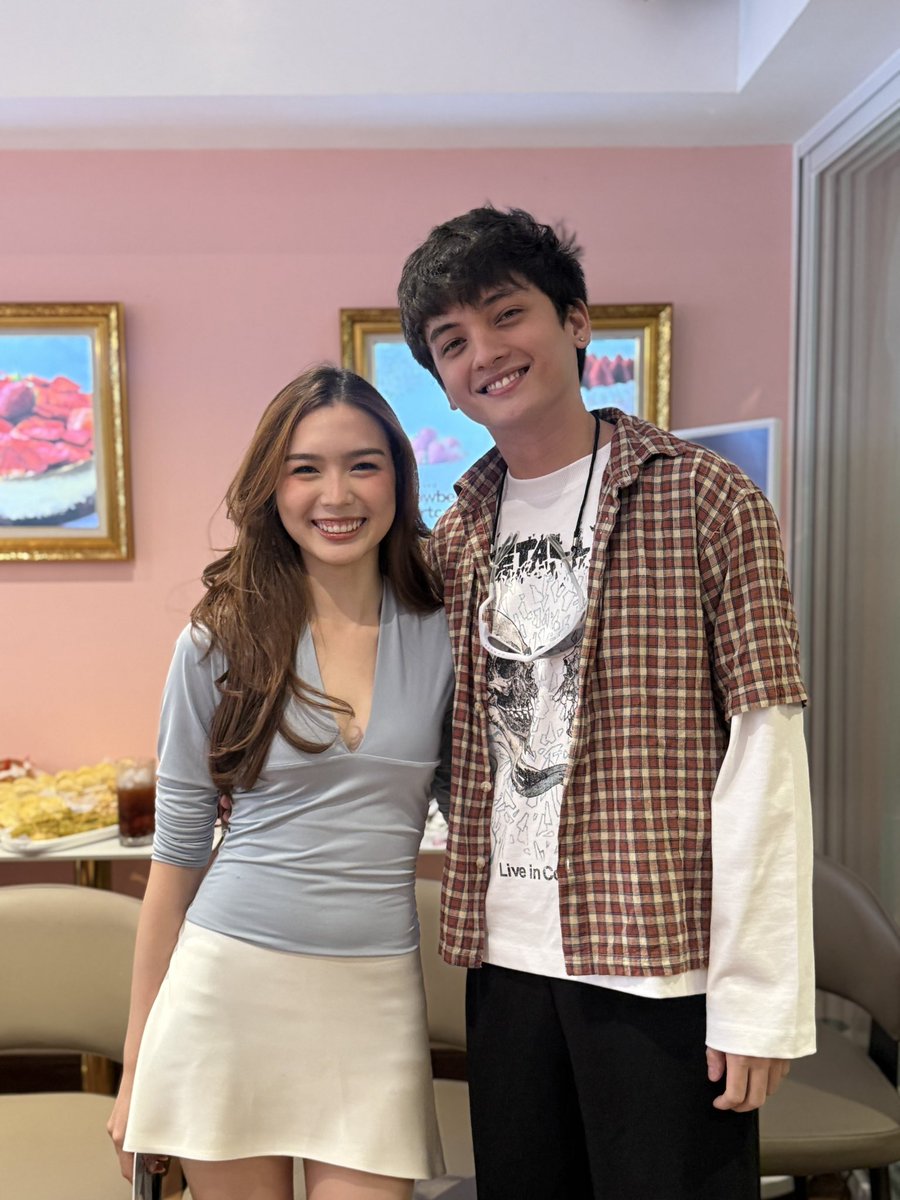 ofc_iwant's tweet photo. The sweetest moments are even sweeter when shared!🎂😍
See some sweet kilig moments with Baby Cakes & Muffin from today's special bonding to remember with the cast, creator and supporters.
#ACakeToRemember Part 1 coming this August 28 and Part 2 on September 04 exclusively on iWant!
Subscribe Now to Watch! https://t.co/Su75BXrh60
#FranSeth #microdrama #iWant